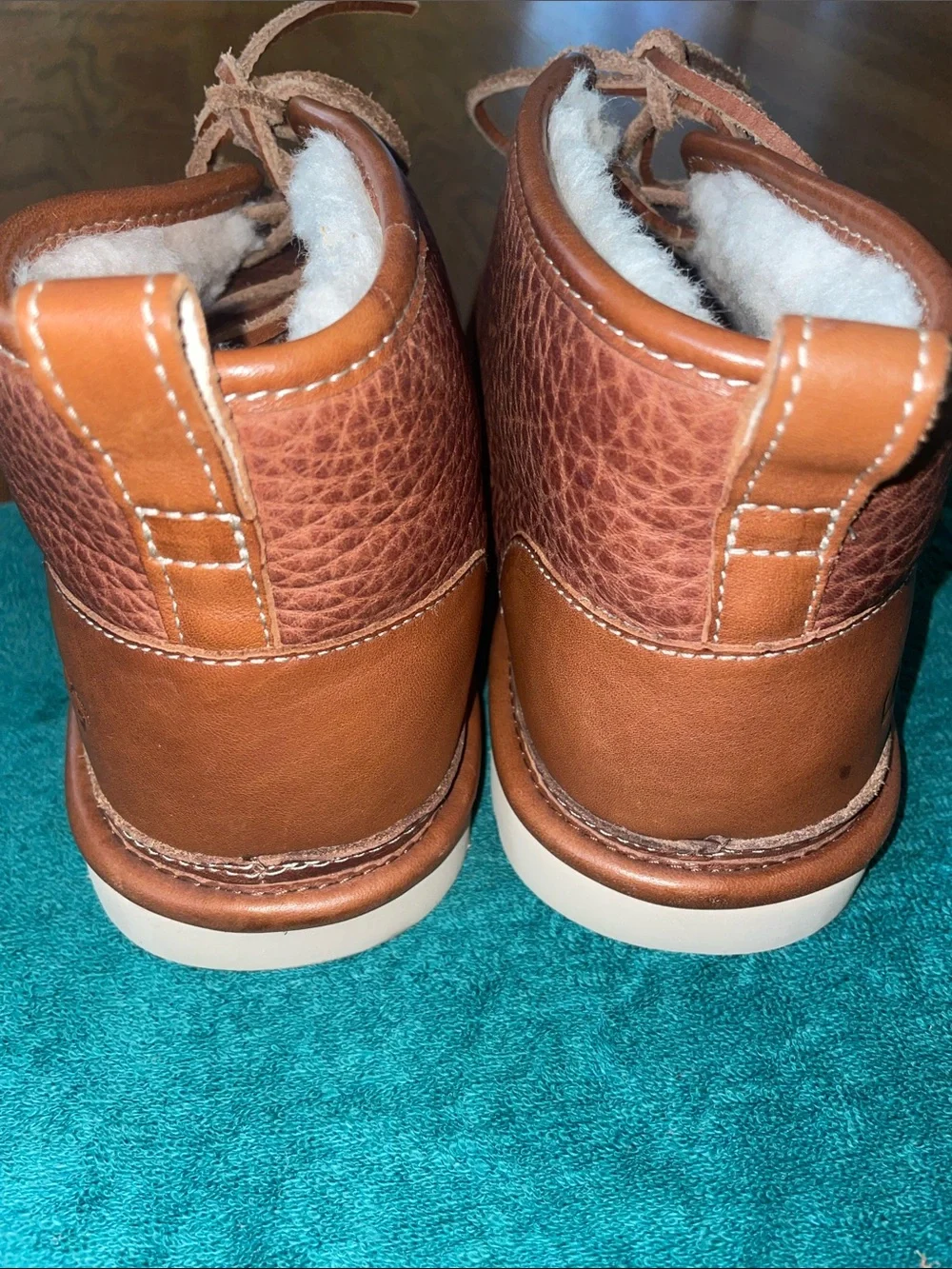 UGG Nuemel leather boots
